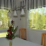 Willa House Olkka By The River *