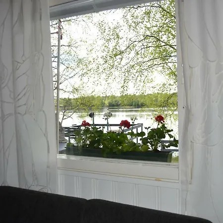 House Olkka By The River ヴィラ *